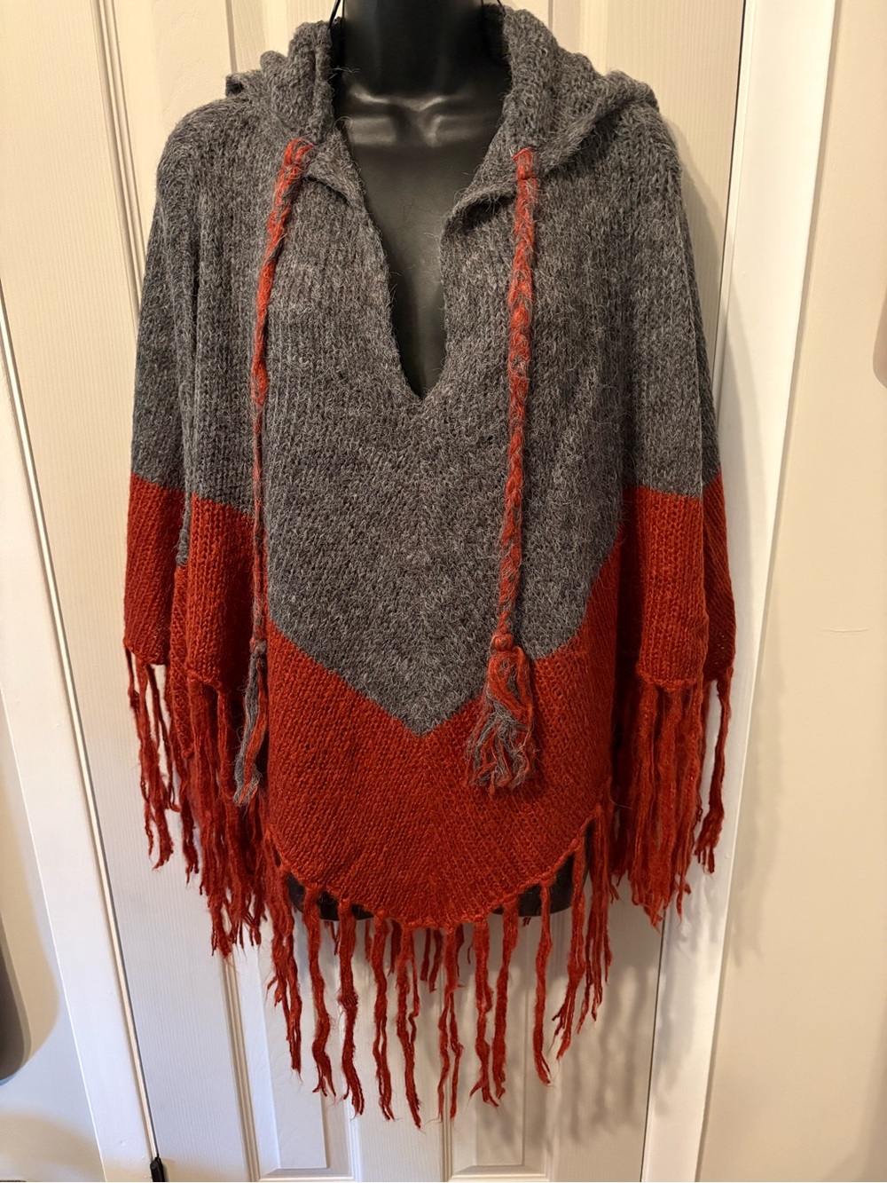 H&M Colorblock Hooded Fringe Poncho - Gray & Rust Orange (One Size) / NWOT